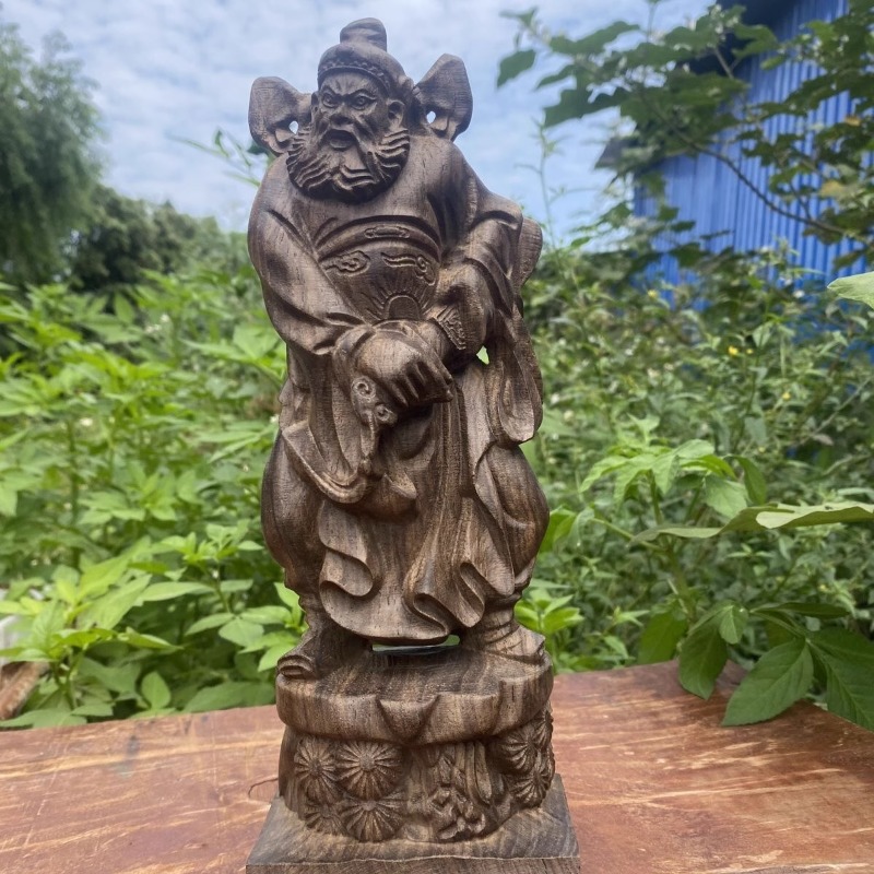手彫りベトナム木製鍾馗像フィギュア。魔除け、守護、風水オーナ - Home Decor Vietnam のレビューと価格