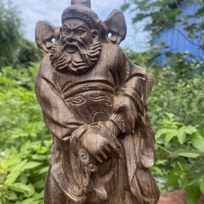 手彫りベトナム木製鍾馗像フィギュア。魔除け、守護、風水オーナ - Home Decor Vietnam のレビューと価格